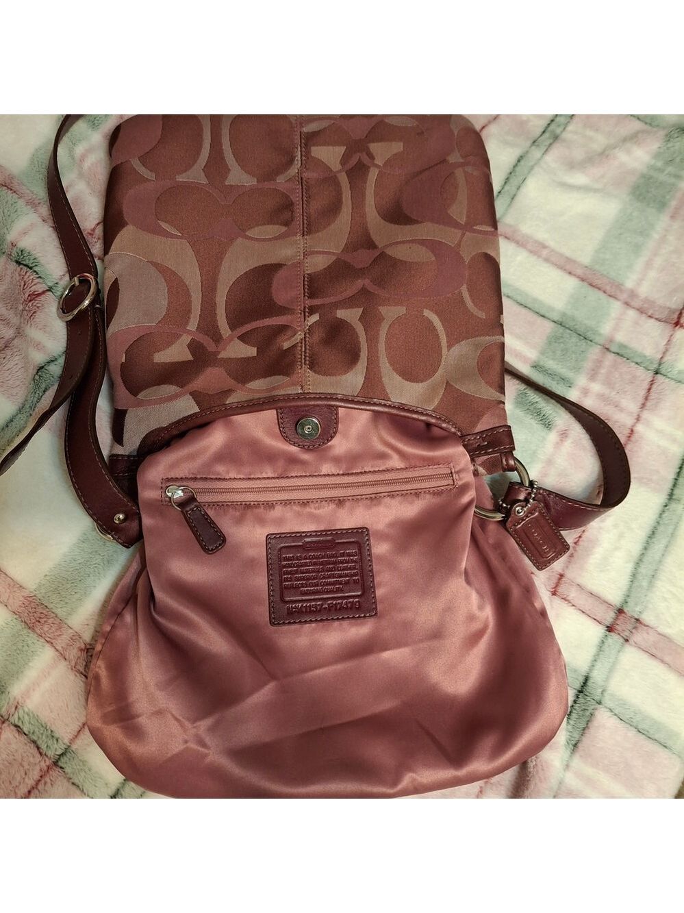 Coach Penelope Optic Hippie Signature Maroon Crossbody Bag 10x10 - Picture 8 of 9